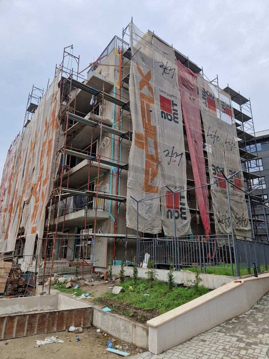 Продава се Двустаен апартамент в Пловдив, Център - 75 кв.м за 1467 €/кв.м - Снимка #2