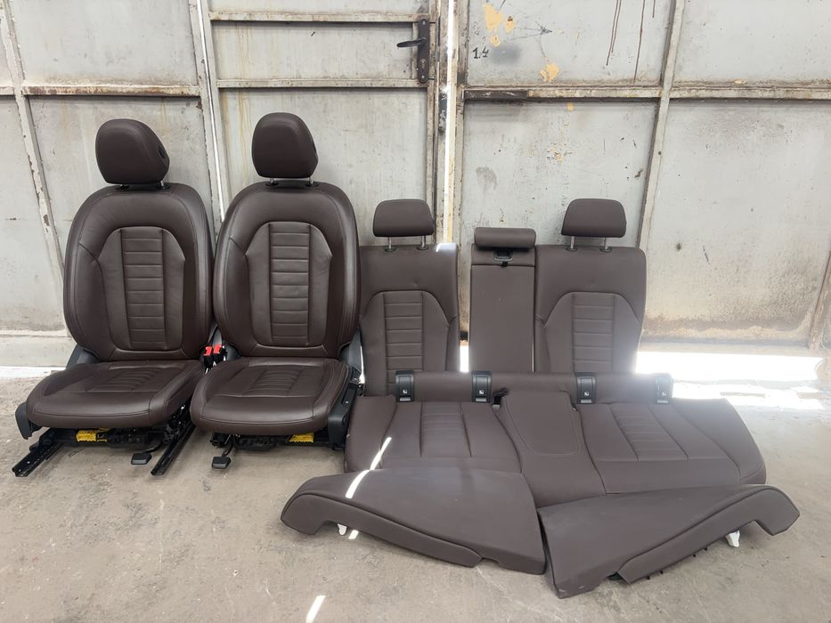 Салон BMW G20...