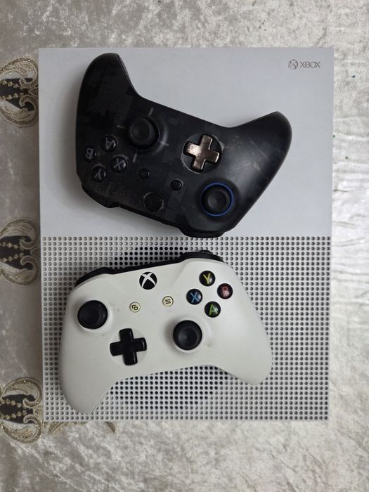 Xbox сатылады жаксы состояние