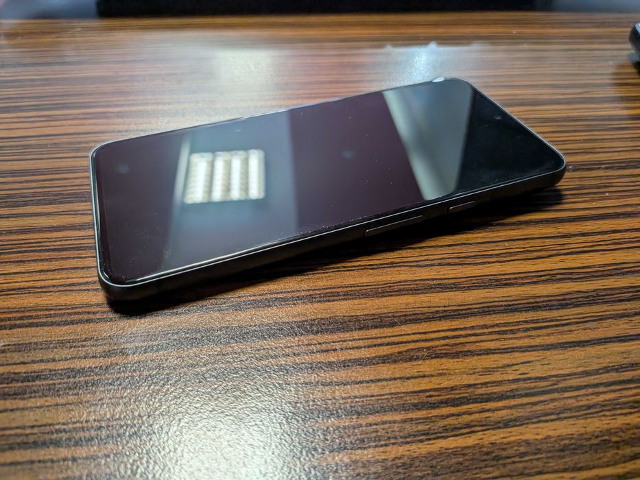 Google Pixel 8 128GB Obsidian (черен)