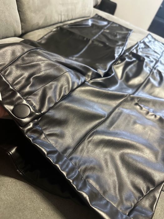 Pantaloni lungi imatatie de piele