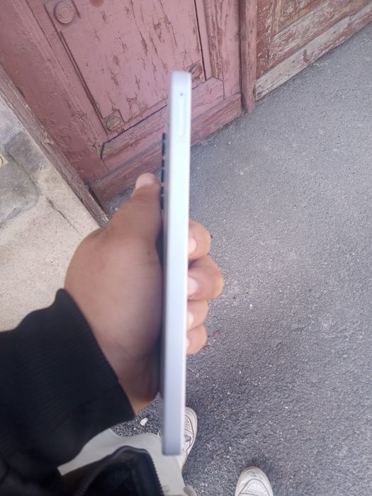 Samsung A16 aproape impecabil