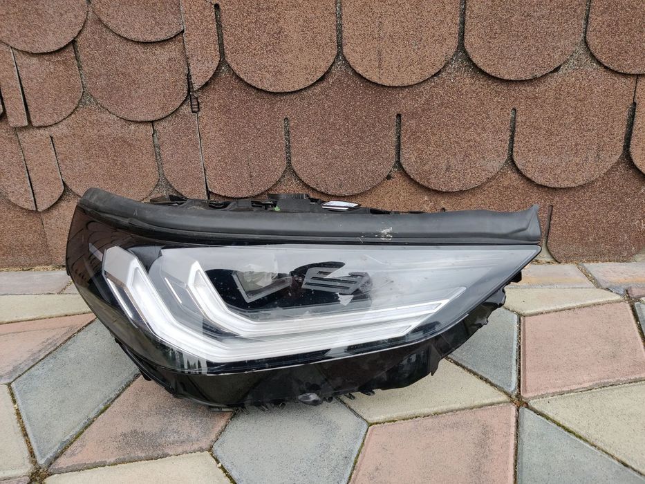 Far dreapta Xenon Full LED BMW X3 G45 2025-202 Cod 5A1BD18-08