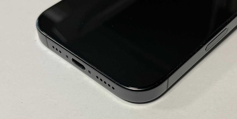 Iphone 16 Pro 128GB battery health 96%