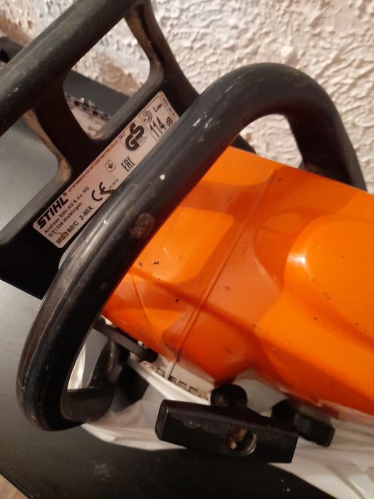 STIHL  MS180 моторен трион