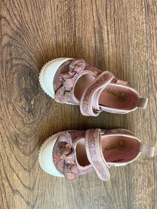 сапоги  детские, кеды, сабо