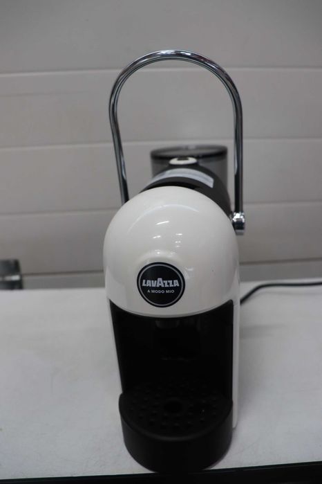 Еспресо кафемашина с капсули Lavazza A Modo Mio Jolie Evo (Бяла)