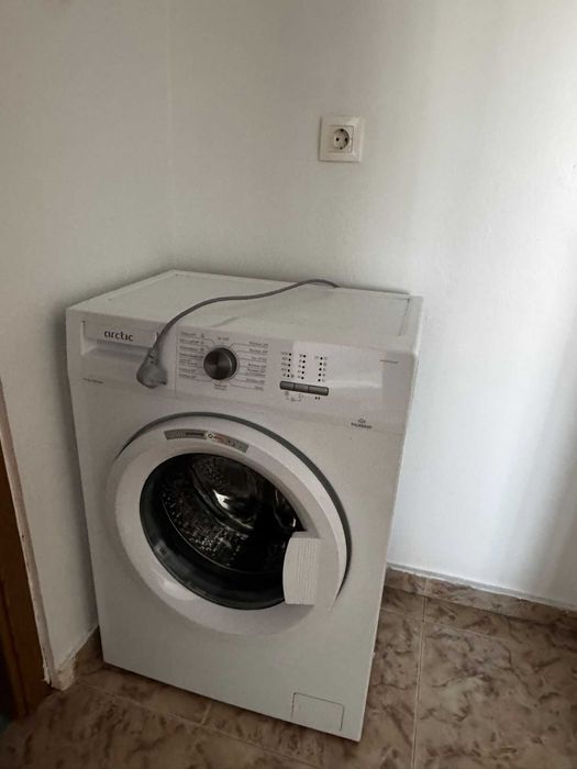 Apartament Take Ionescu 2 camere, bloc anvelopat, centrala proprie.