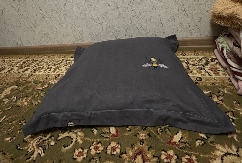 Покрывало, постельные белье все вместе