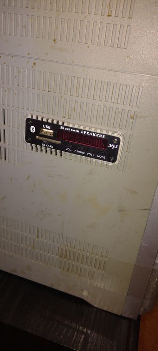 Уредба SHARP с колони CAT Bluetooth