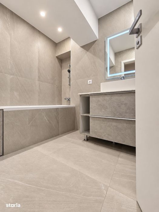 C.Călărașilor | Renovat integral | Încălzire în pardoseală | 3 camere