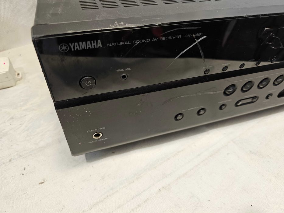 Defect Yamaha RX-V481
