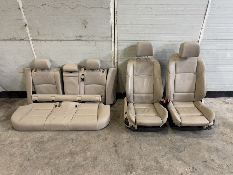 Рекаро салон Бмв ф11 десен волан (recaro salon bmw f11 desen volan)