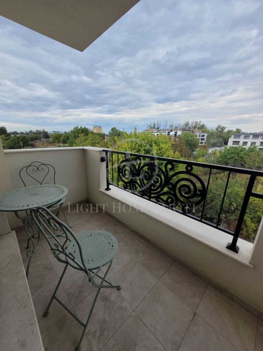 Продава се Тристаен апартамент в Пловдив, Христо Смирненски - 113 кв.м за 2000 €/кв.м - Снимка #12