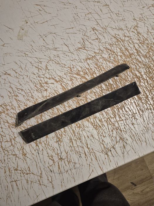 Молдинги на крыло w210