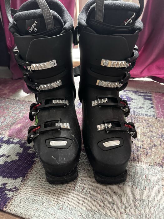 Ботинки для горных лыж