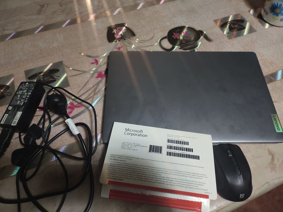 Продам ноутбук lenovo