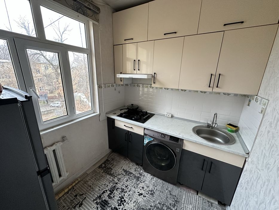 Kvartira sherikliga 3ta bola olinadi