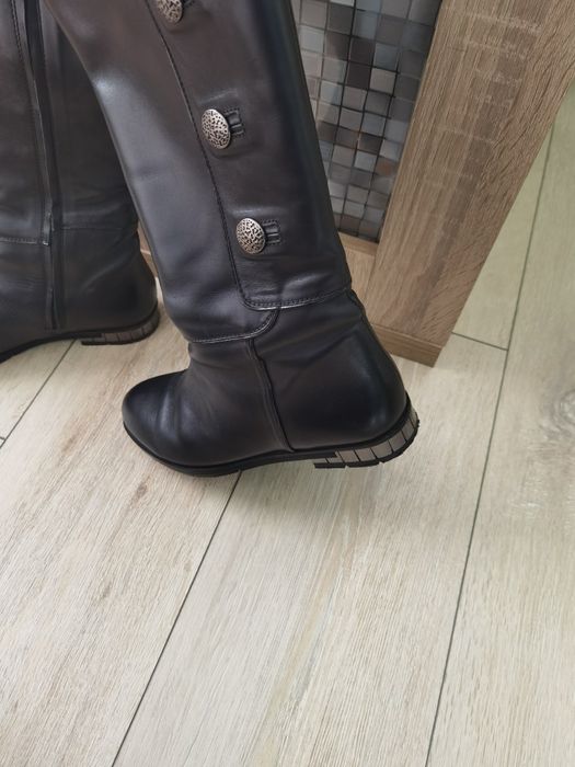 Дамски ботуши от естествена кожа