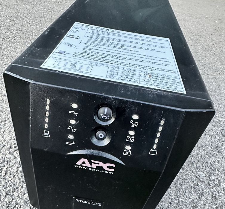 APC 2000XL Smart-Ups резервно захранване UPS ЮПС