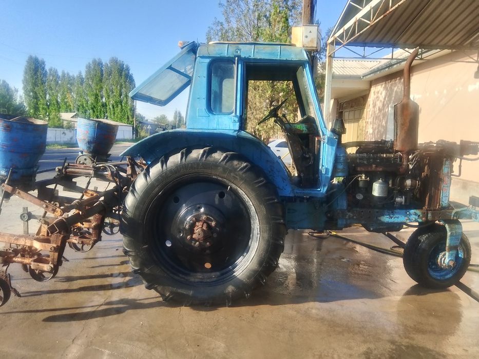 MTZ  80 kichkina kabina