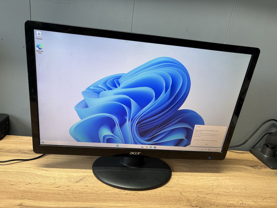 Мониторы 22 дюйма FULL HD , разные