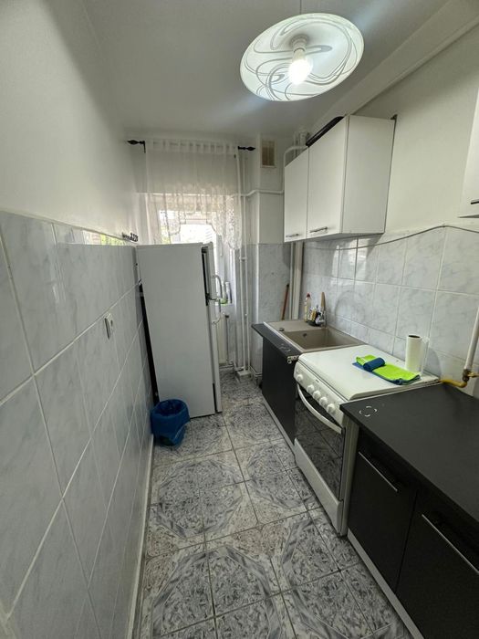 Persoană fizică | Apartament 1 cameră decomandat, 42 mp, Gară – Carrefour, CT, AC, lift