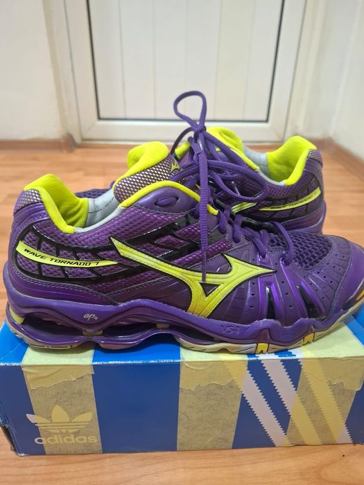 Pantofi sport bărbați Mizuno Wave Tornado 7,mărimea 43,lungime brant  28 cm
