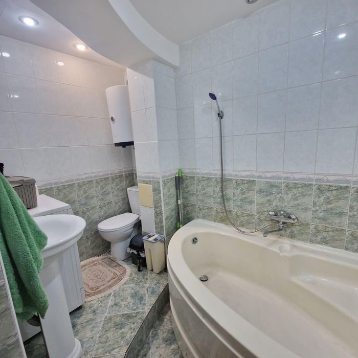Продам 3 комнатную квартиру