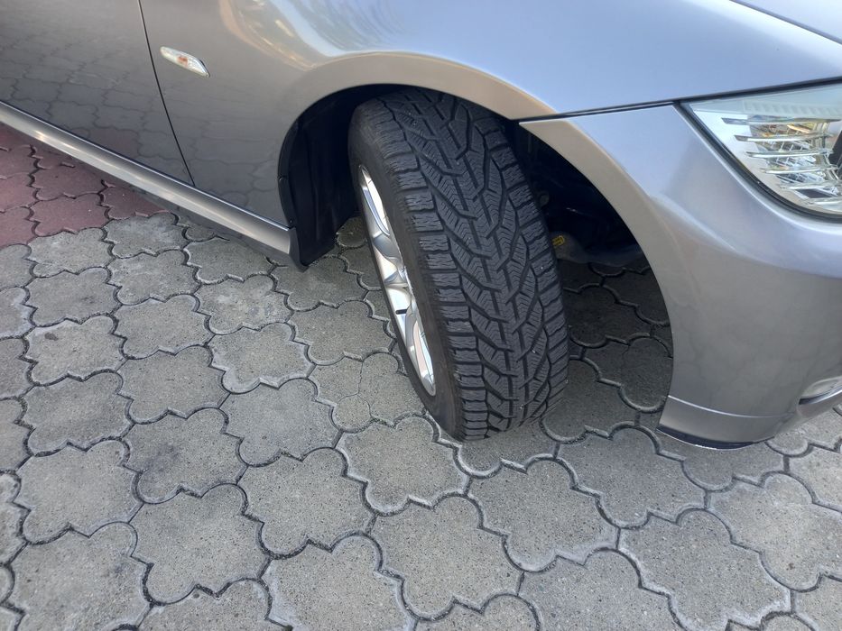 Vând BMW seria 3