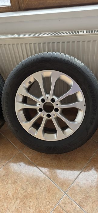 Set roți Mercedes GLA impecabile 4 sezoane R17