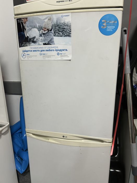 Продается морозильник и холодильник