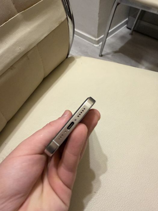 Iphone 15 pro 128GB white