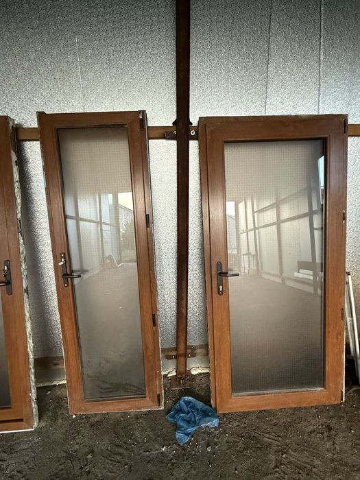 Usi Termopan cu toc