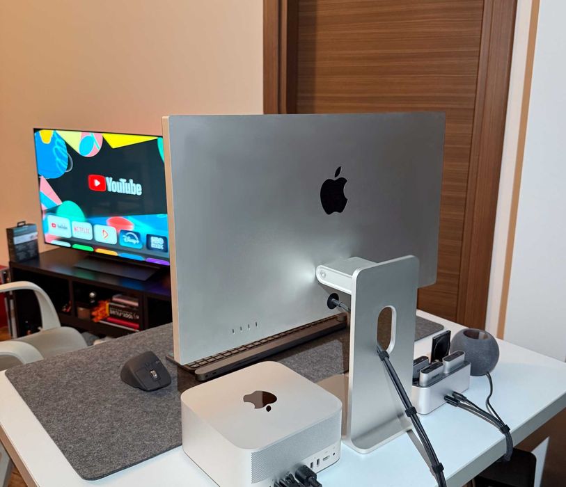 Apple Studio Display 5K 27" Nano-Texture + Suport reglabil pe inaltime