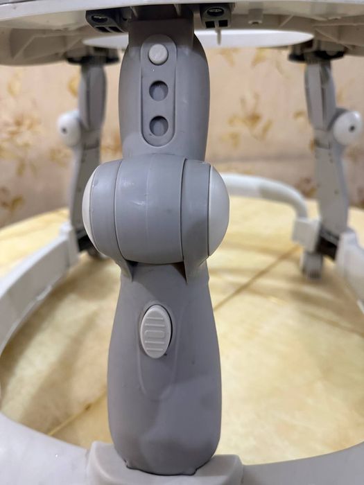 Детский удобненький ходунок