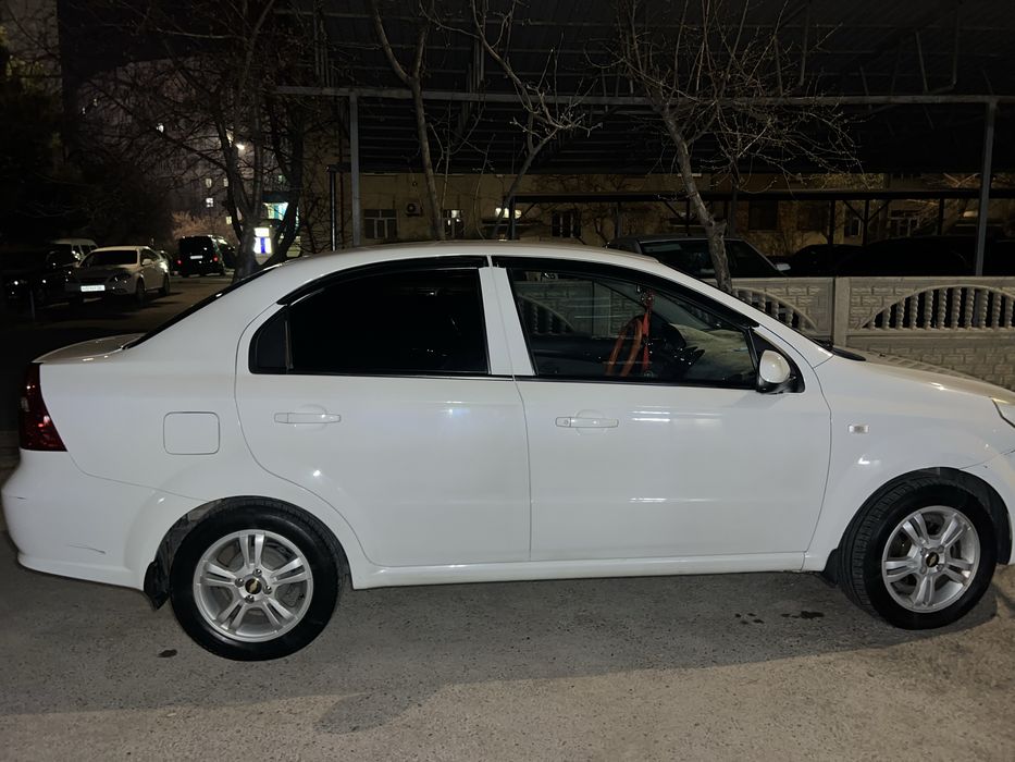 Nexiya 3 8.100 kelishiladi. !!