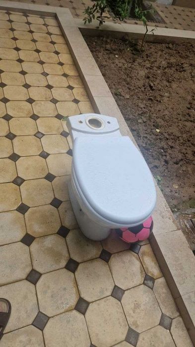 Унитаз ва унивальник