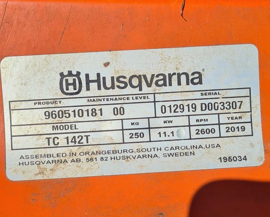 Тракторна косачка ХУСКВАРНА ТС 142Т