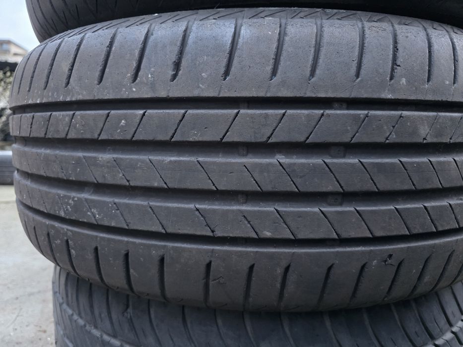 2бр Летни гуми 225 50 18 - Bridgestone