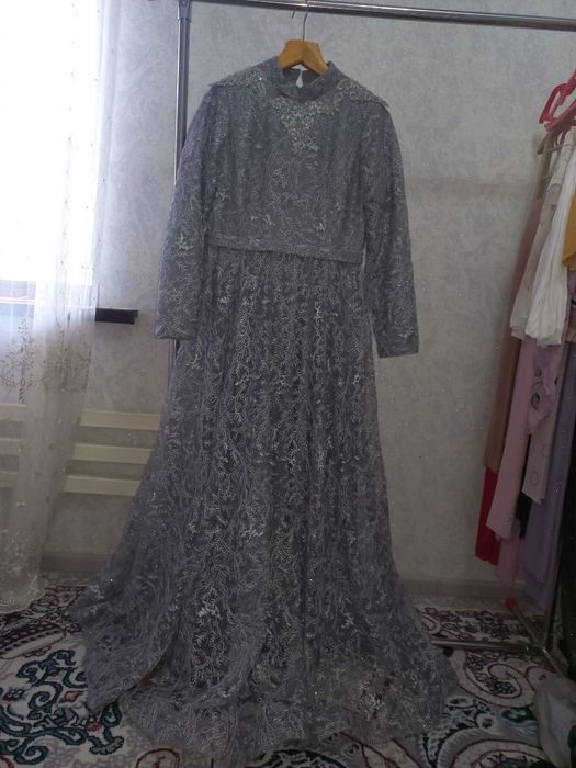 Kiyim vecherniy holati ideal