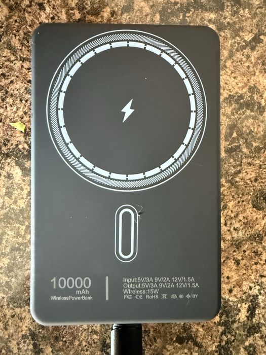 Външна батерия с безжично зареждане