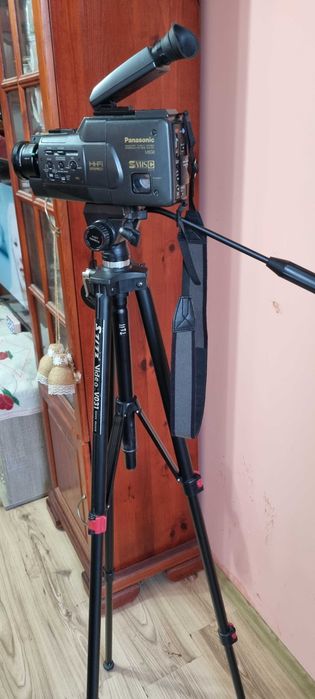 Винтидж Видео камера Panasonic MS-50 с трипод