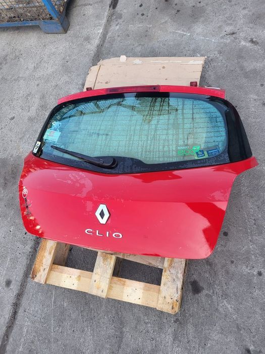 Haion cu luneta Renault Clio 3 (2005-2008)