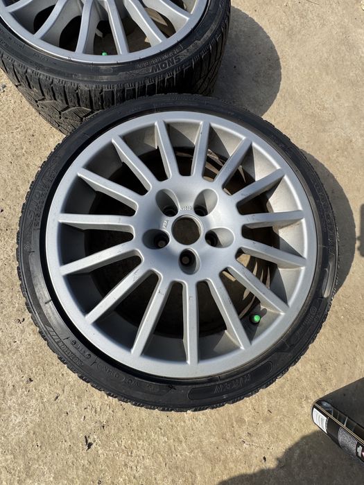 Jante R17 5x100 cu anvelope de iarnă 215/40 R17