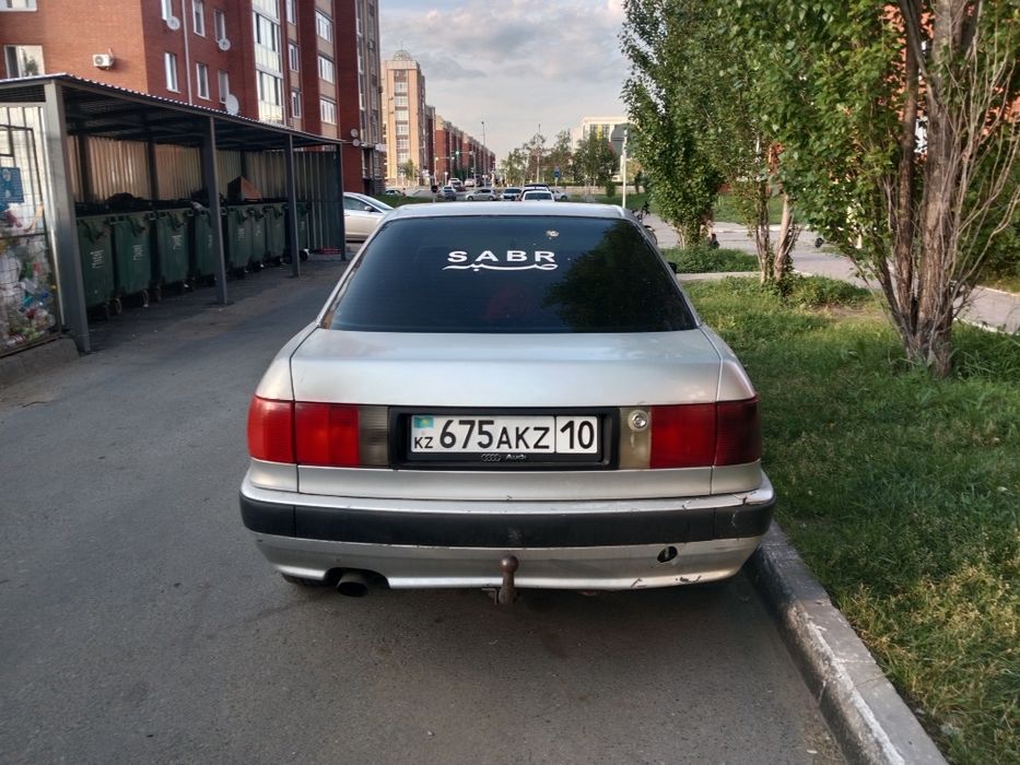 Продам Ауди 80 б4