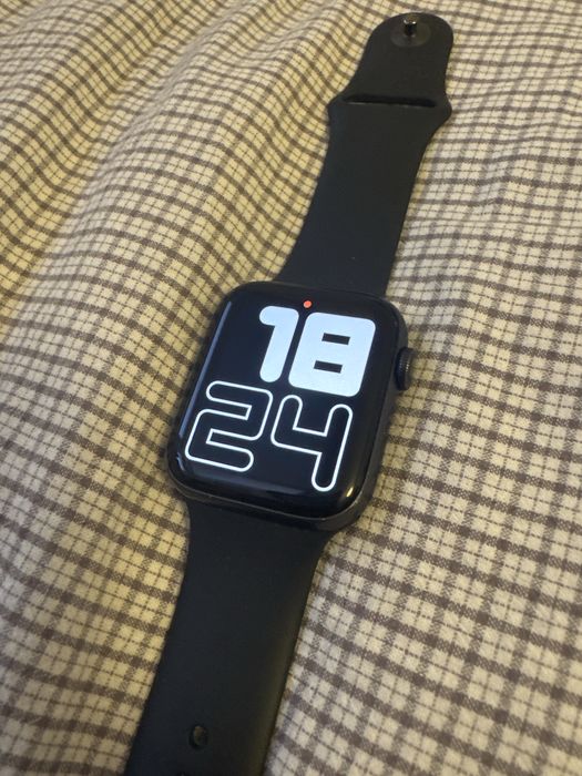 Apple Watch SE Часы Apple Watch SE