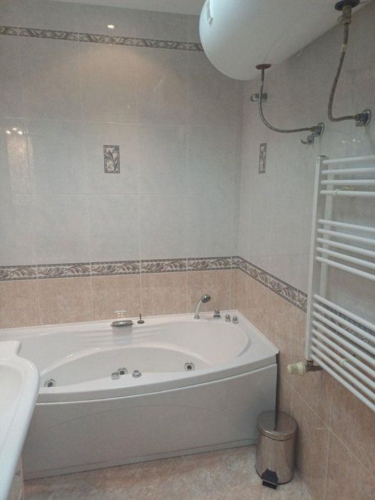 Дава се под наем Тристаен апартамент в София, Витоша - 117 кв.м за 850 € - Снимка #10