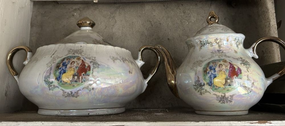 Мадонна супница, чайник и перечница