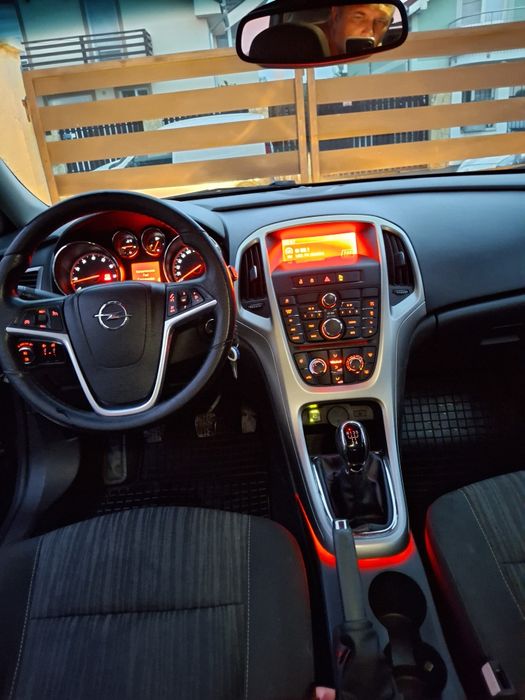 OPEL Astra 2010 — imagine 5